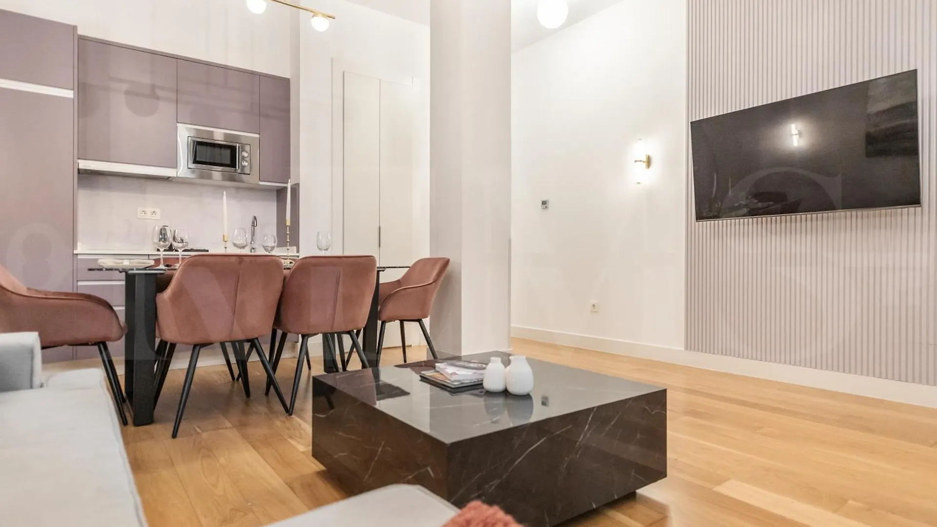 Sophisticated Modern Apartment Center By Rems Málaga 0*,  Spanien